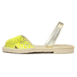 Kaufen Sie menorquinische Sandalen für Frauen neongelb | Guelmi Shoes